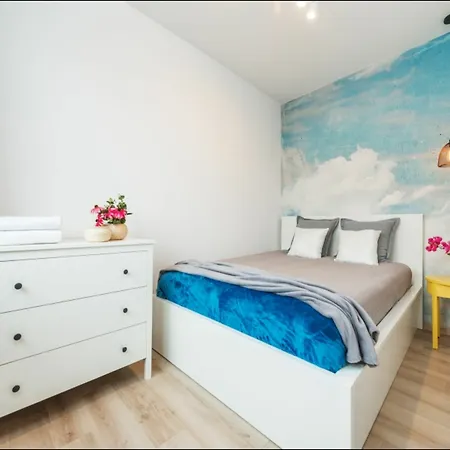 P&O Apartments Metro Wierzbno